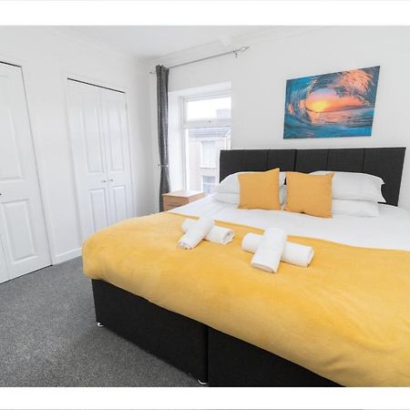 Business Friendly 3Br Home - King Size Beds & Centrally Located Σουόνσι Εξωτερικό φωτογραφία