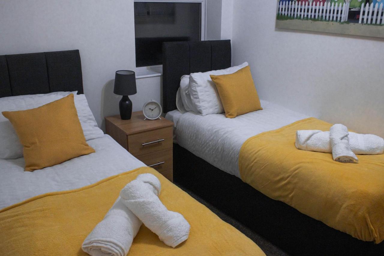 Business Friendly 3Br Home - King Size Beds & Centrally Located Σουόνσι Εξωτερικό φωτογραφία